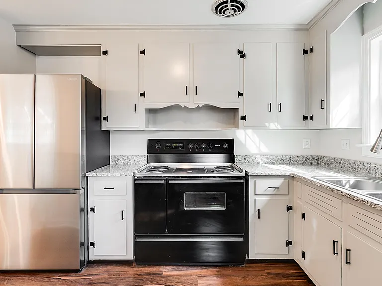 6817 Montauk Dr — Photo 16