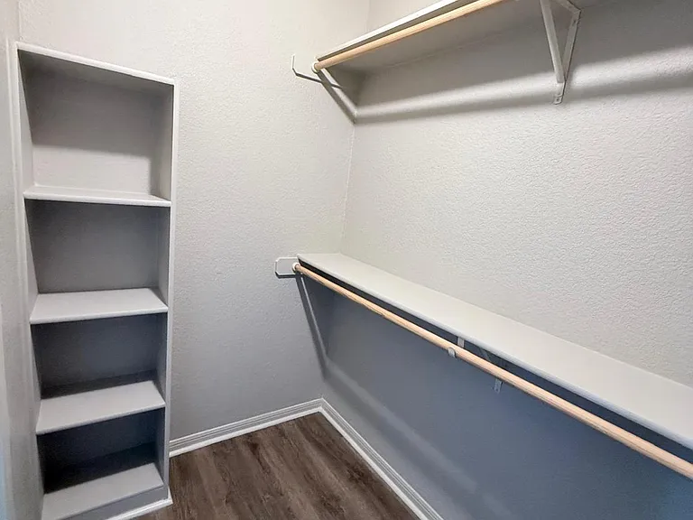 2708 Hydrangea Ave — Photo 12