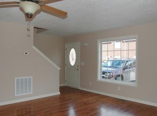 124 Crossing Ln, Richlands, VA 24641