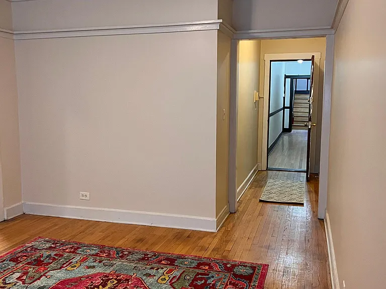 936 W Agatite Ave #2RE — Photo 2