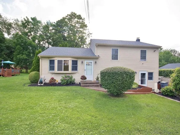 25 Heathcote Road, Carmel, NY 10512