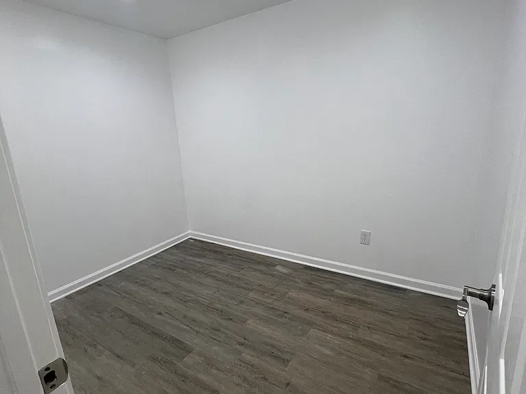 1439 Brookcliff Dr — Photo 10