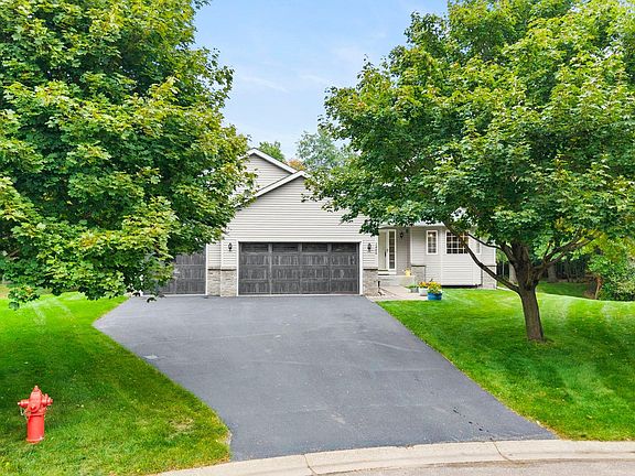 3rd image of 2486 Bridgewater Pl S