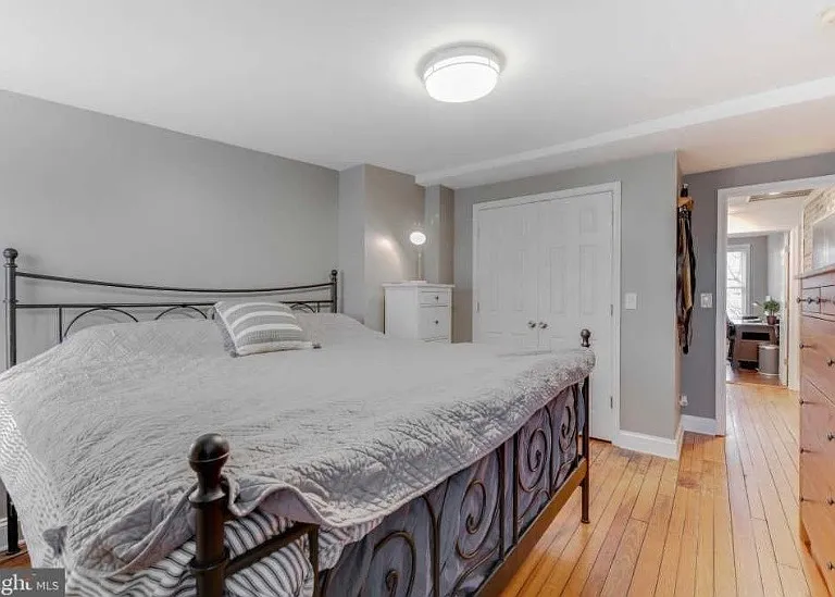 1409 E Clement St — Photo 23