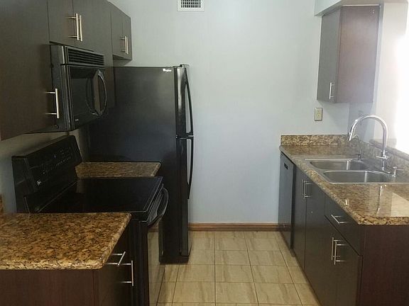 2nd image of 4743 NW 97th Ct #60