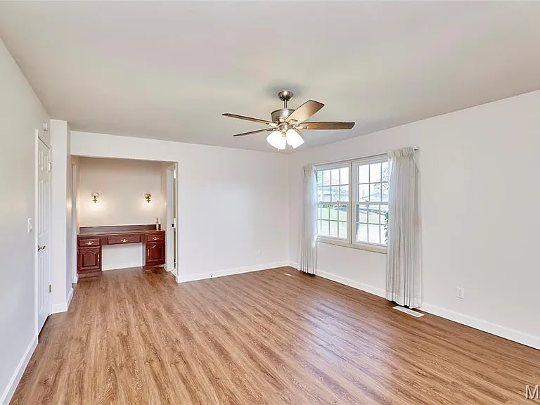 415 Trail Grove Ct — Photo 19