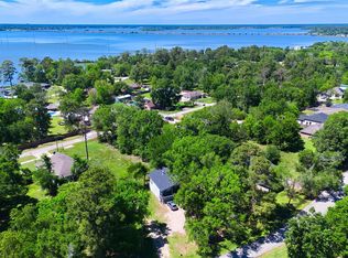 22418 E Shorewood Loop, Huffman, TX 77336