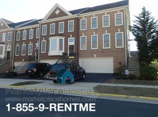 42693 Latrobe St, Chantilly, VA 20152