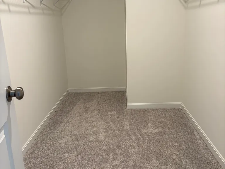 6814 Oak Rock Dr — Photo 10