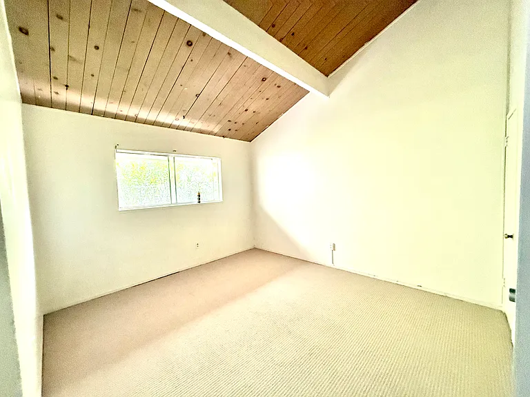 9 Jade Ct — Photo 6