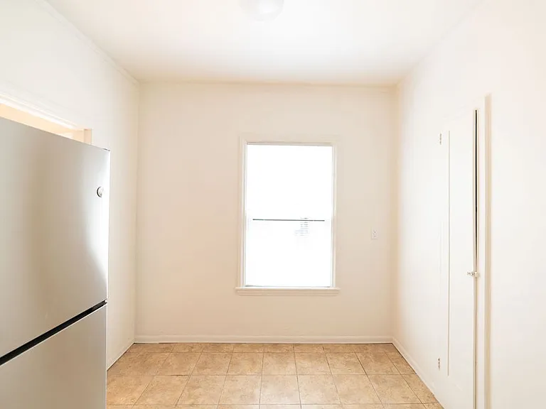 633 Cleveland St — Photo 10