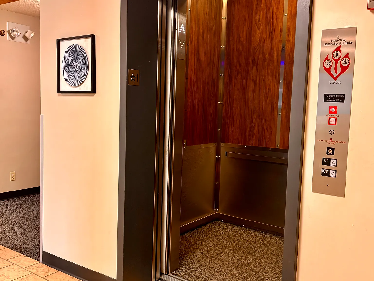 Country Village Apartments — Photo 4