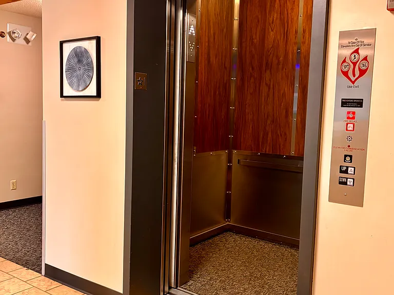 Country Village Apartments — Photo 4