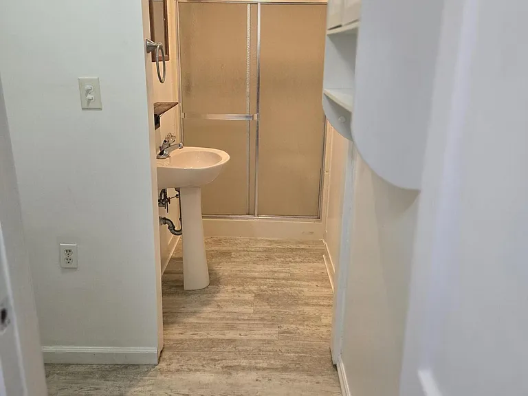 15 White Block Studio — Photo 10