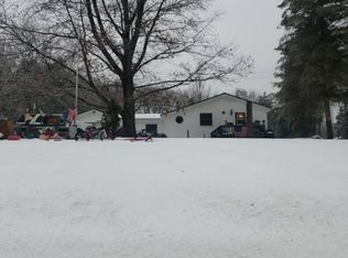 10219 W Sidney Rd, Greenville, MI 48838