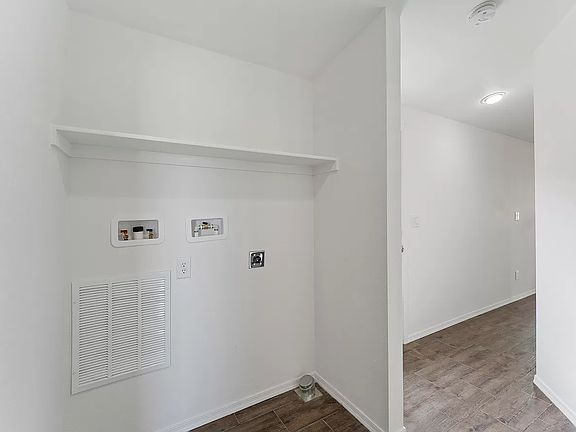 5th image of 2701 E Allred Ave Lot 164