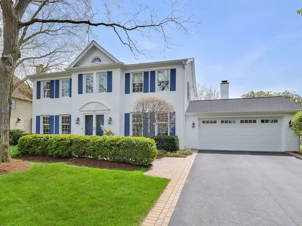 962 W Bauer Rd, Naperville, IL 60563