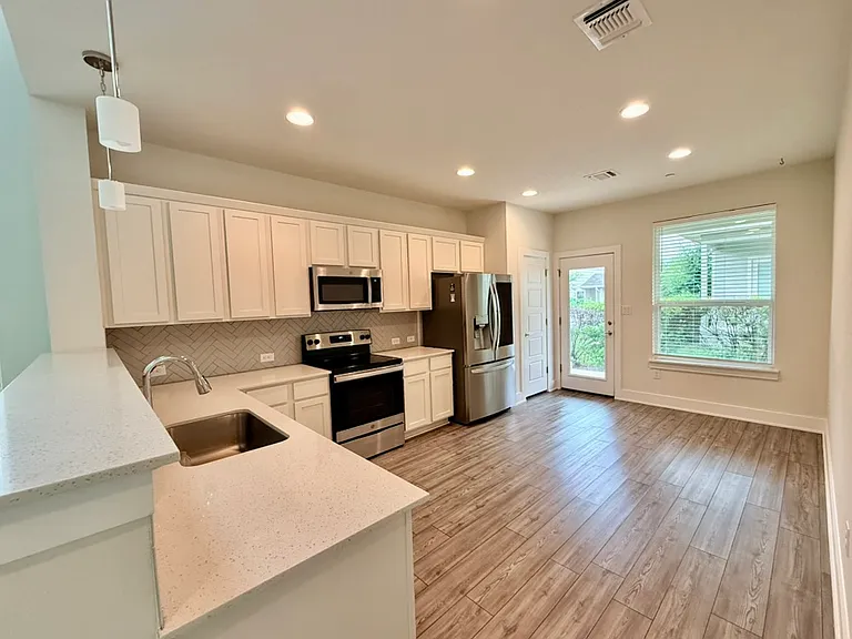 11308 Faneuil Way — Photo 2