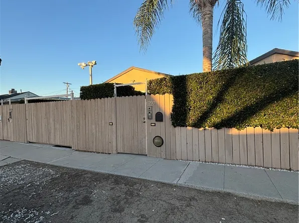 6250 Aura Ave, Reseda, CA 91335