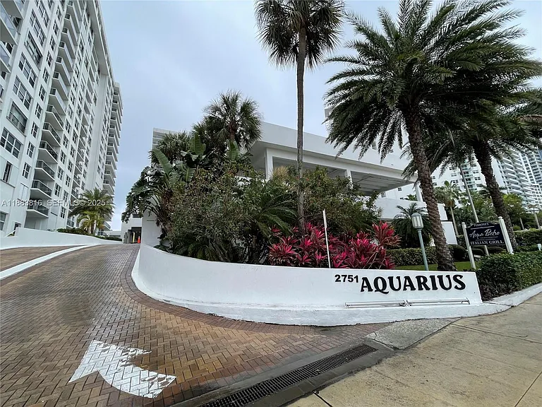 2751 S Ocean Dr #1204S — Photo 72