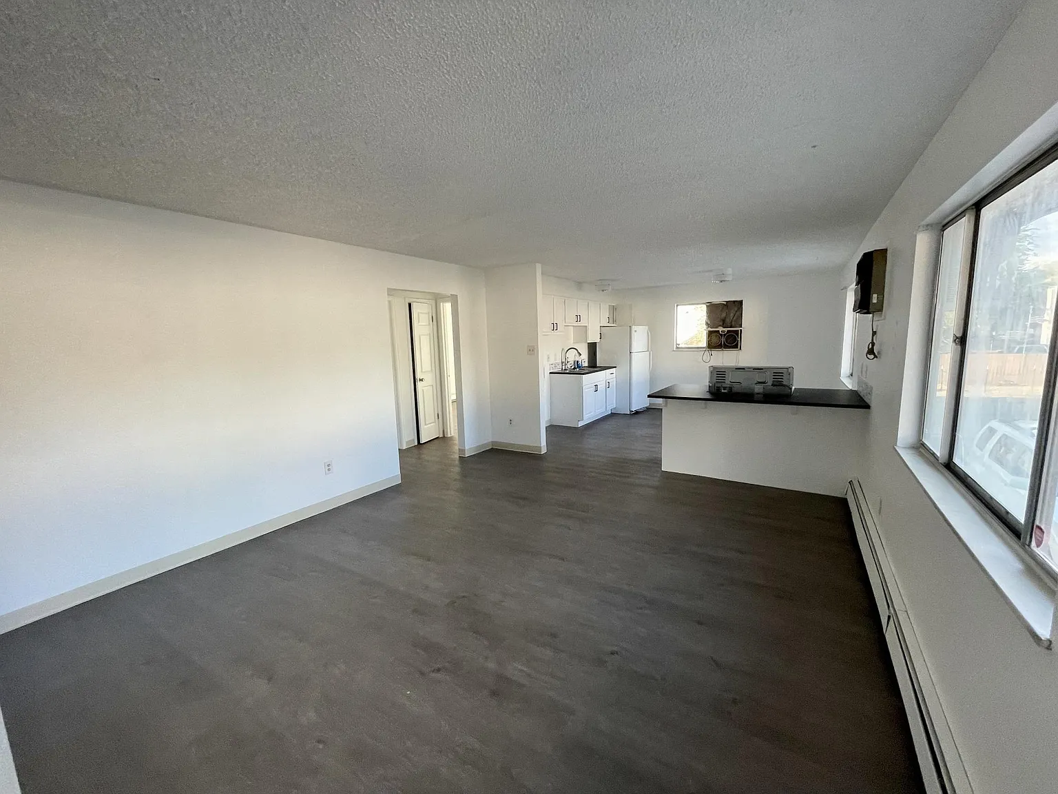 2 bed, 760 sqft, $1,200 — Photo 1
