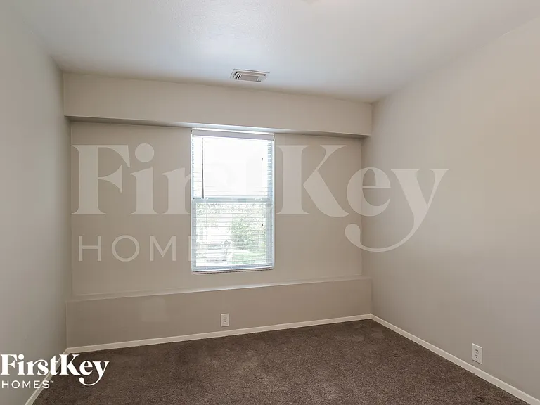 3122 Becker Glen St — Photo 13