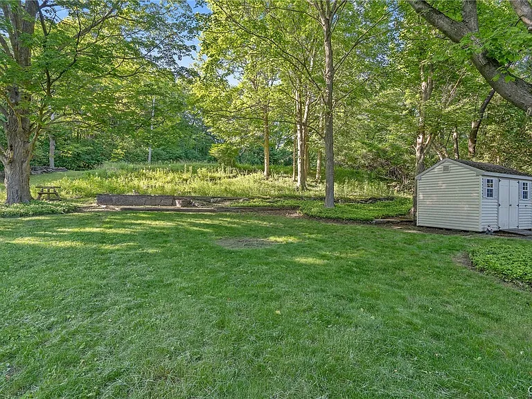 6555 Woodchuck Hill Rd — Photo 36