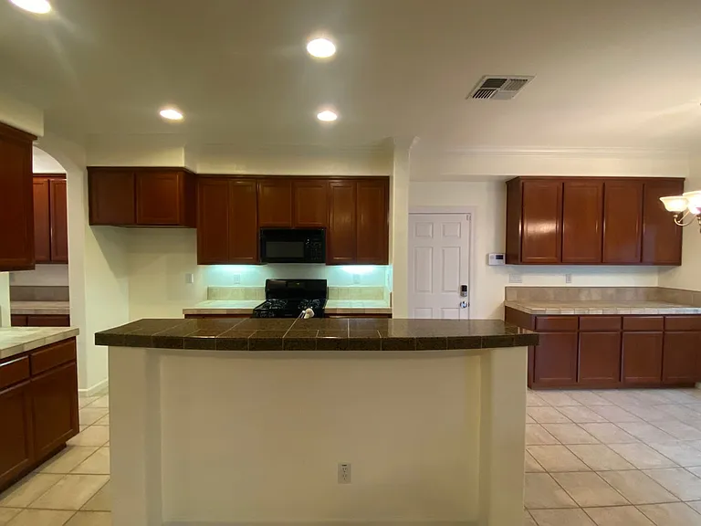 3530 Callison Dr — Photo 11