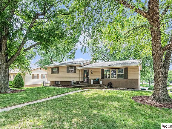 3rd image of 3406 S 108th St