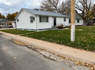 422 S Columbus St, Yuma, CO 80759