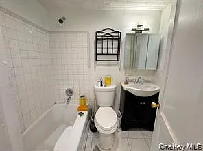 8516 Little Neck Pkwy #1 — Photo 6
