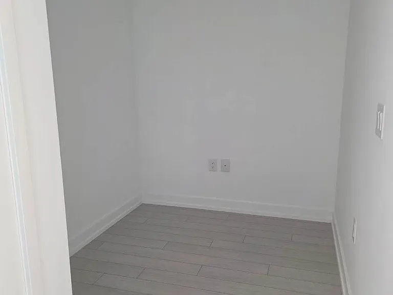 4010 Eglinton Ave W #701 — Photo 11