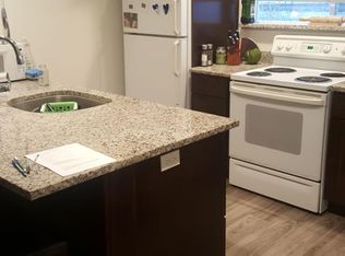 155 E 300 N #B, Farmington, UT 84025