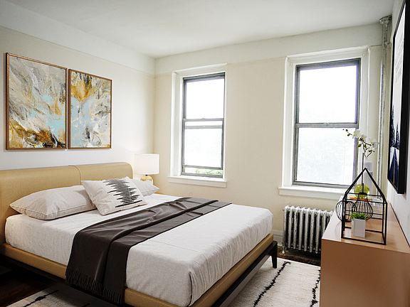 2nd image of 2590 35th St APT 5L