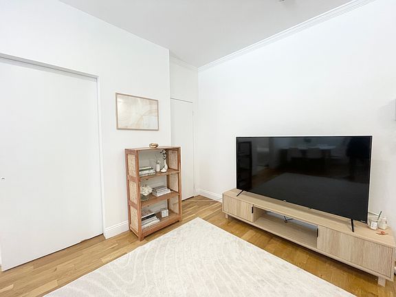 3rd image of 144 Bleecker St APT 2s