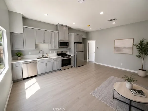 16661 Nordhoff St, North Hills, CA 91343
