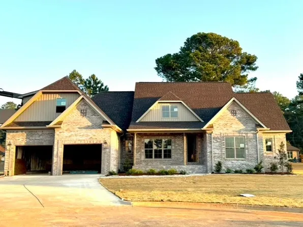 212 Richard Way, Florence, AL 35634