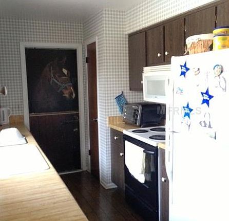 5th image of 8238 Deming Dr