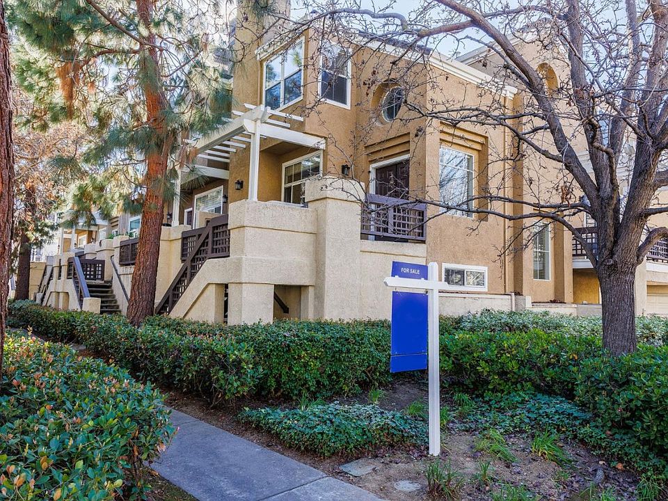 1st image of 422 Camille Cir Unit 16
