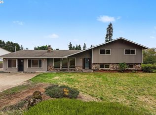 17610 SE Sunnyside Rd, Damascus, OR 97089