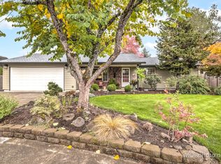 1324 NE Hawthorne Ave, Hillsboro, OR
