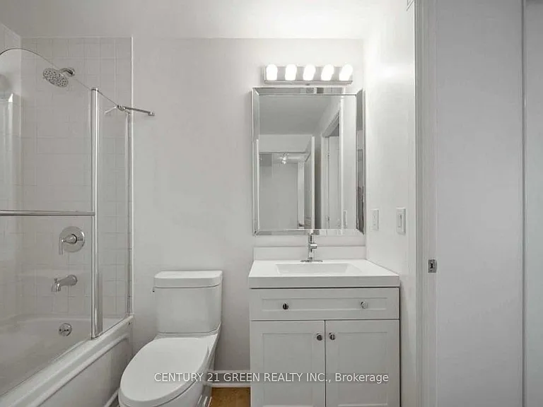 438 Richmond St W #819 — Photo 14
