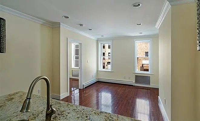 Rented by Remax City Square | media 17