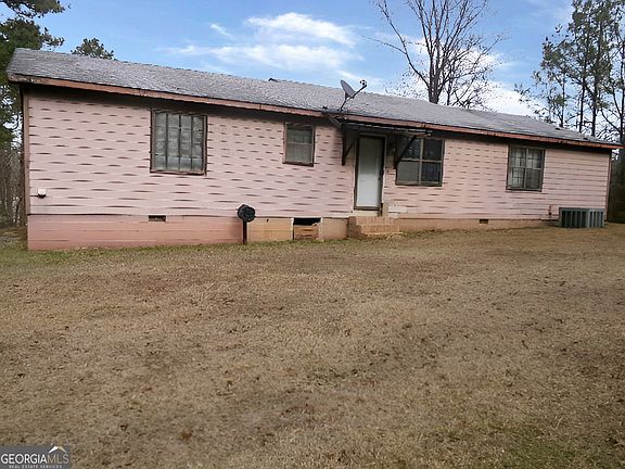 3rd image of 110 Irwinton Rd