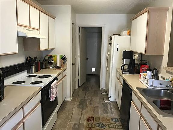 4th image of 924 Wintercreek Dr