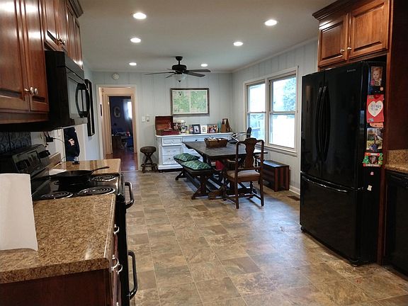 4th image of 1706 Hamilton Dr
