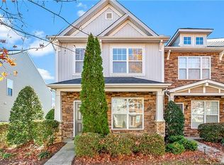 4745 Johnston Oehler Rd, Charlotte, NC 28269