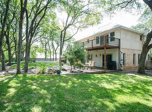 5th image of 1925 Holly Hill Dr