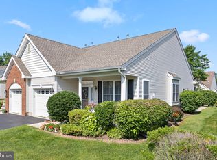 161 Meadowlark Dr, Hamilton, NJ 08690