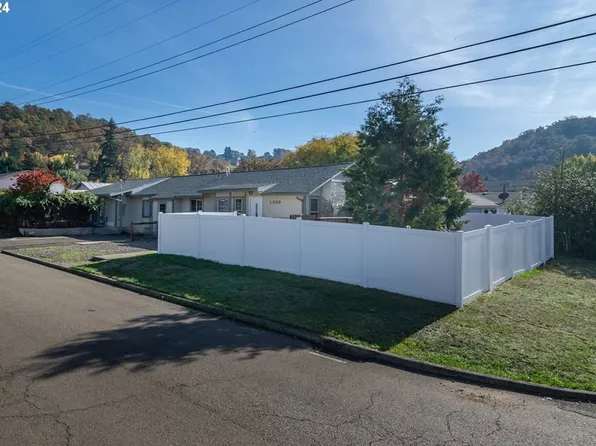 1059 NE Brooklyn Ave, Roseburg, OR 97470